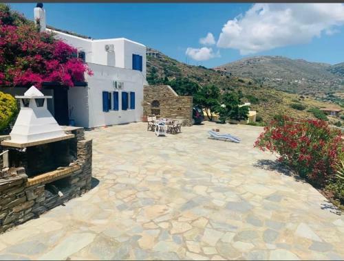 Great Maisonette In Andros