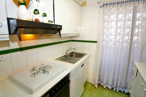 Garden Apartment With Pool And AC