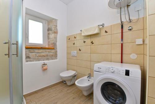 House Tudari 2176