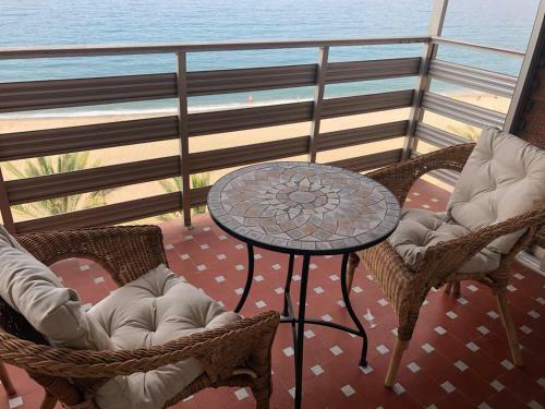 Apartamento En Primera Linea Del Paseo Mar�timo