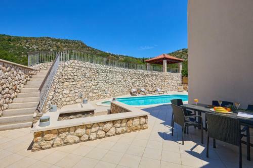 Hedera Estate, Villa Hedera IX