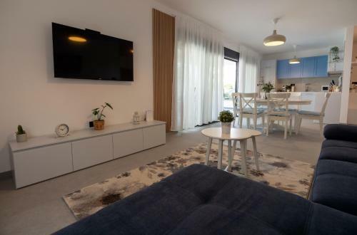 Luxury Apartment With A Private Pool Arbitana