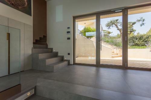 Luxury Villa With Pool-near The Beach