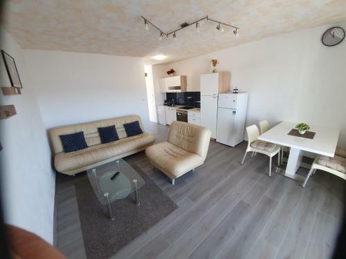 Apartamento 6 M, 50 M Do Pla?e