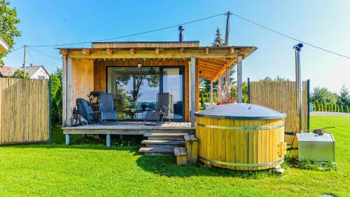 Volunge House