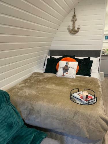 Paddock Pod For 4 & Private Hot Tub