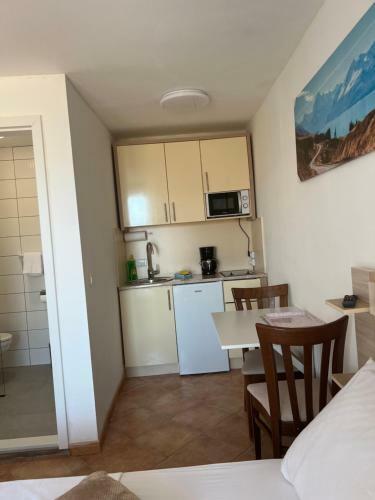 Studio Apartments Semi