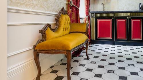 1915 Elladi Luxury Central Apartment