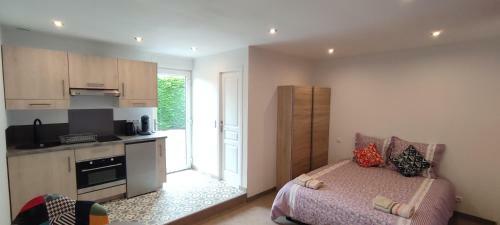Guest Houses 28 & 40