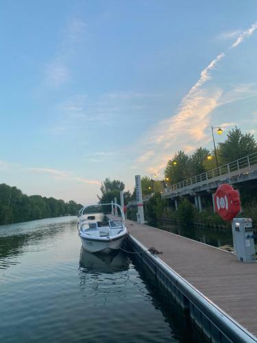 Domaine Des Cabanes de L?�le Paris