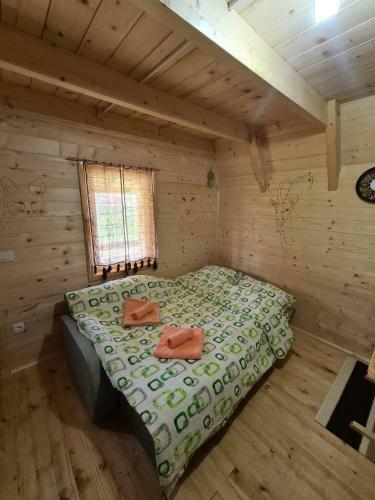Log - Cabin Hope