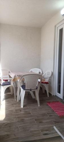 Apartmani Home