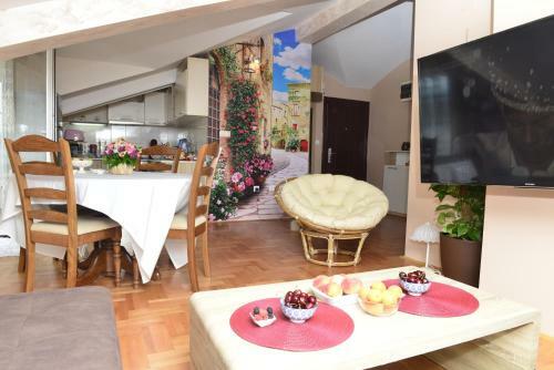 Sea View Apartment In Tivat