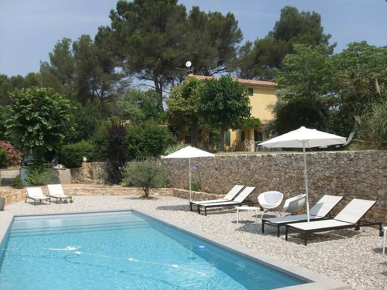 Bed & Breakfast Le Mas Des Aludes