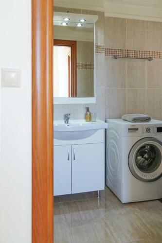 Hestia Maisonette