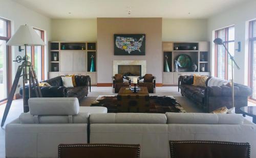 Villa Luxurious Private Retreat W/panoramic Ocean Views.