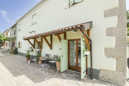 Nicolara In Kru?vari - Haus F�r 6 Personen
