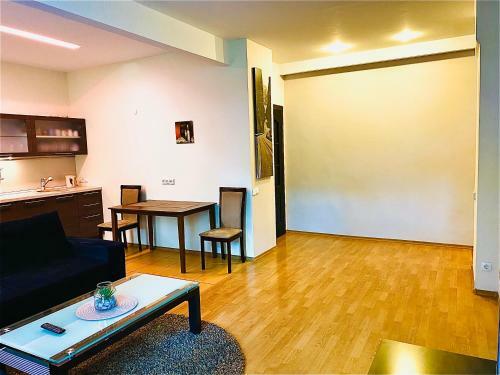 Kamil? Apartment