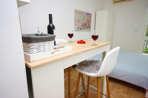 Apartments Nina