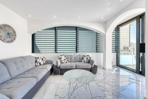 Sunny View Apartment