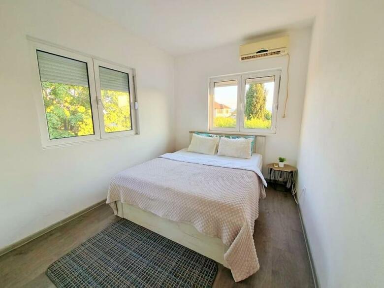 Apartment Mia Airport