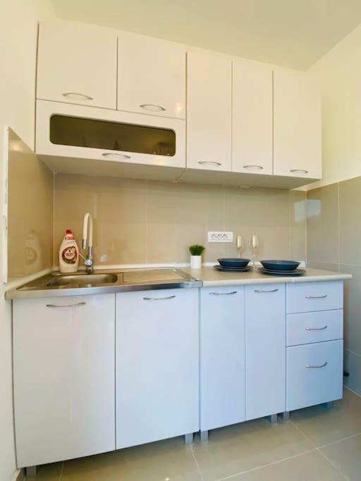 Apartment Mia Airport