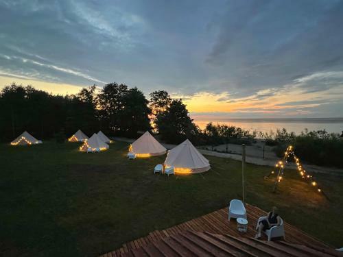 Glamping V?rnu Republika