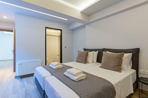 Villa Onyx - With Private Heated Pool