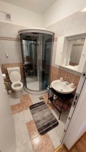 Hostal Beautiful Four Color Rooms
