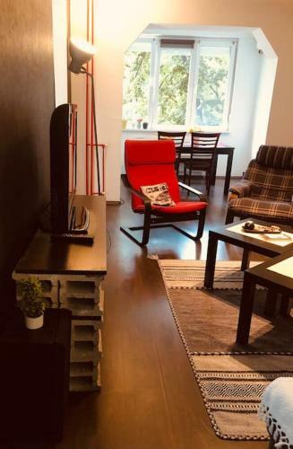 Comfy Apartment In Central City