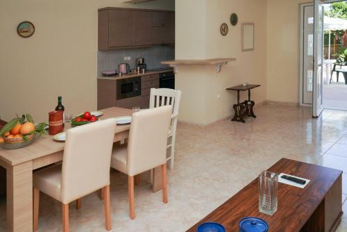 Fournes Apartments