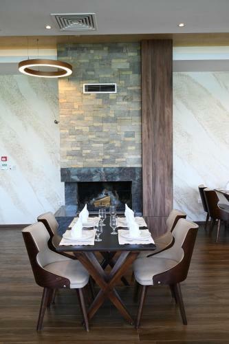 Glorius Hotel