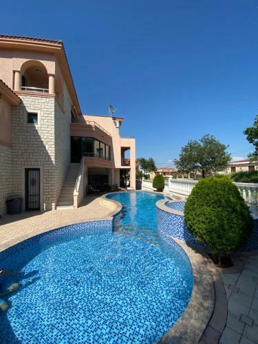 Hostal Luxury Villa Ulcinj