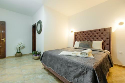 Hotel Apartment Shkreli