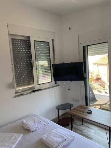Britannia, Ulcinj Montenegro - Apartment 2