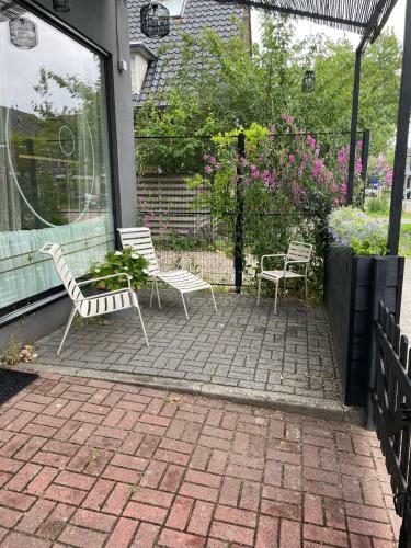 Apartamento Charmant Appartement Met Terras En Parkeerplaats