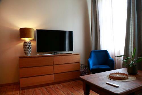 Toma Seaside And Park Apartment
