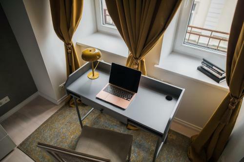 Lemon Tree Apartment