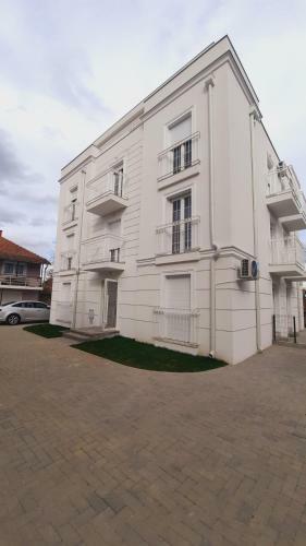 Apartamento Natural Lux Raj