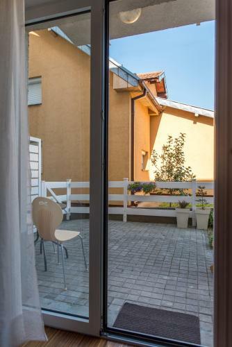 Apartamento Dvori?tance