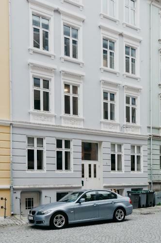 The Apartments - N�2