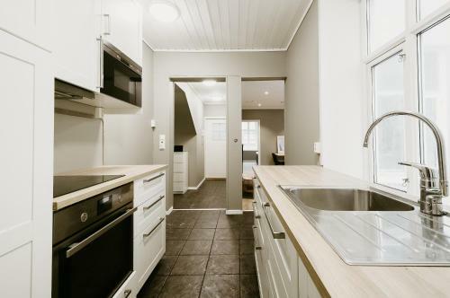 The Apartments - N�1