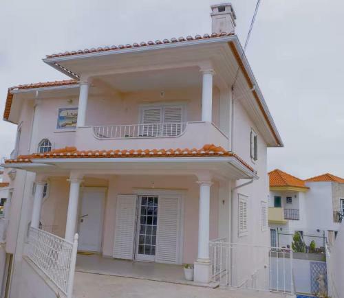 Hostal Alvide Guest House
