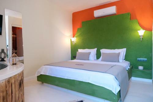 Hotel Tek Han Alacati