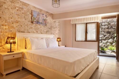 Hotel Lunas Ala�at?