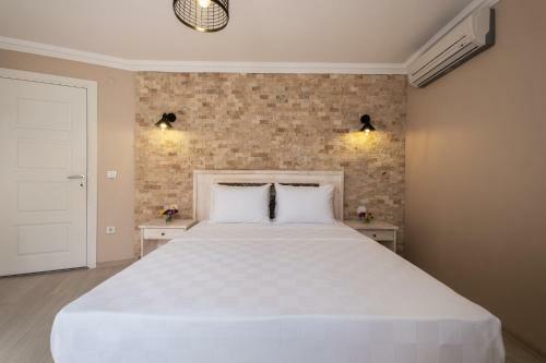 Hotel Lunas Ala�at?