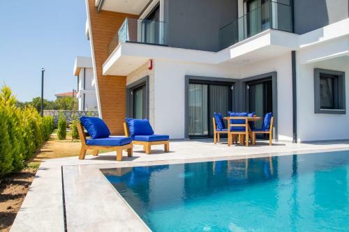 Amazing Villa With Private Pool In Alacati Cesme
