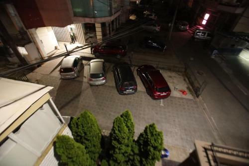 Zambaku I Bardhe Hotel & Bar