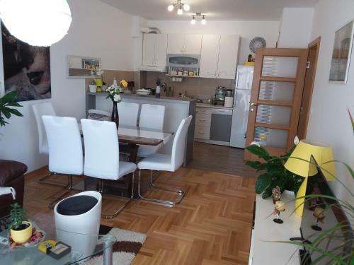 Apartamento Yellow Place Tivat