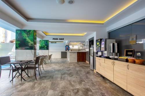 Aslan Sand & City Hotel